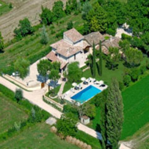 Agriturismo I Terzieri with pool and jacuzzi