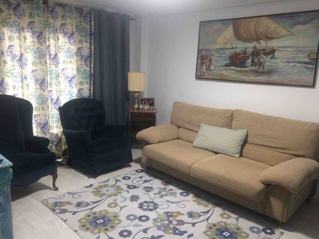 APARTAMENTO VISTAS MAR CON BALCÓN gallery image 2