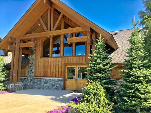 Near Suncadia, Spacious, sparkling clean