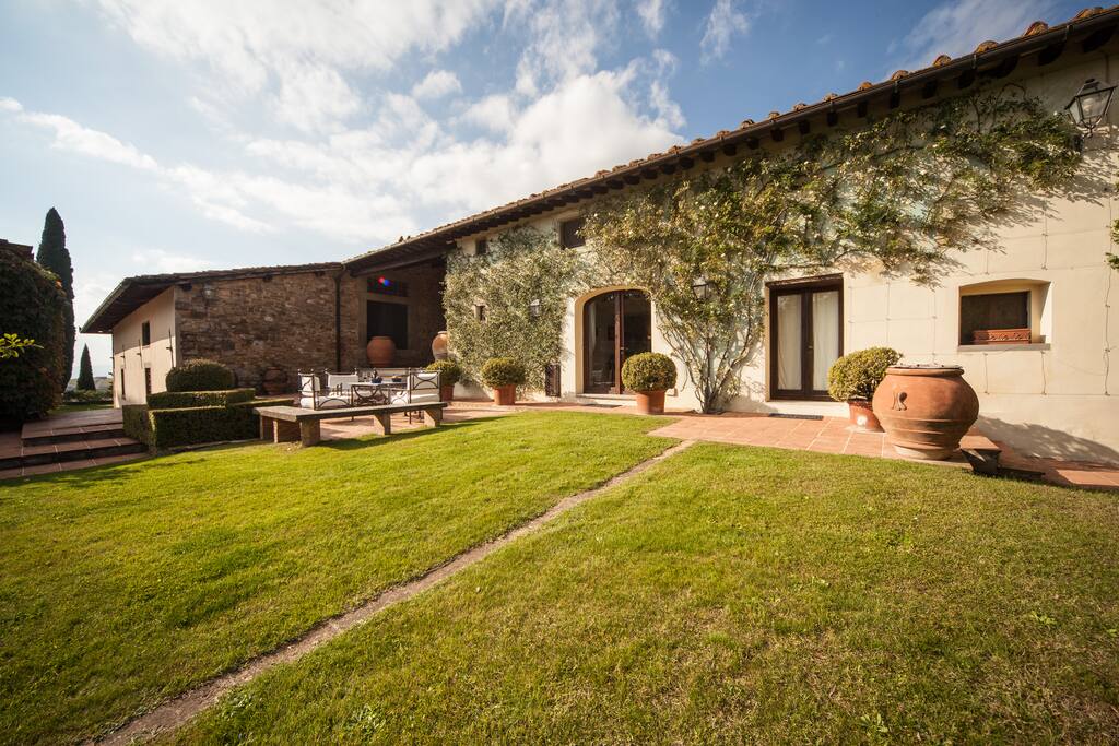 Private outdoor areas with beautiful scenery!