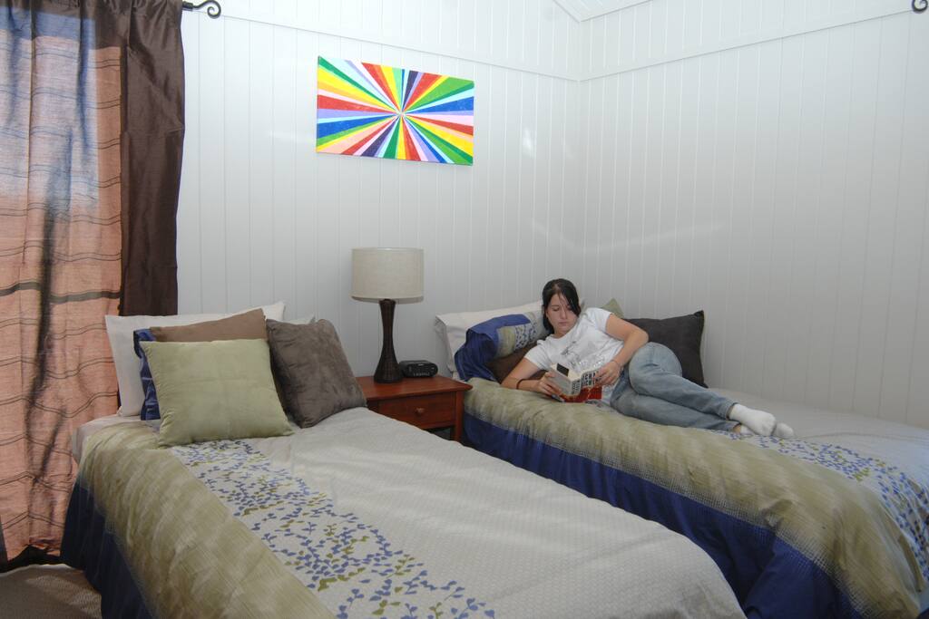 2nd Bedroom