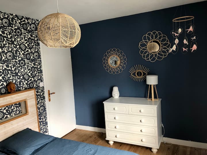 Chambre 1
Lit 140
Dressing