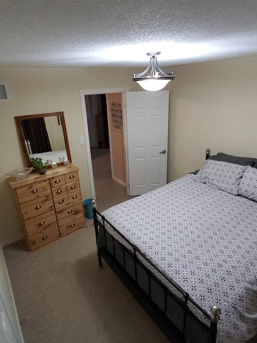 Queen Room