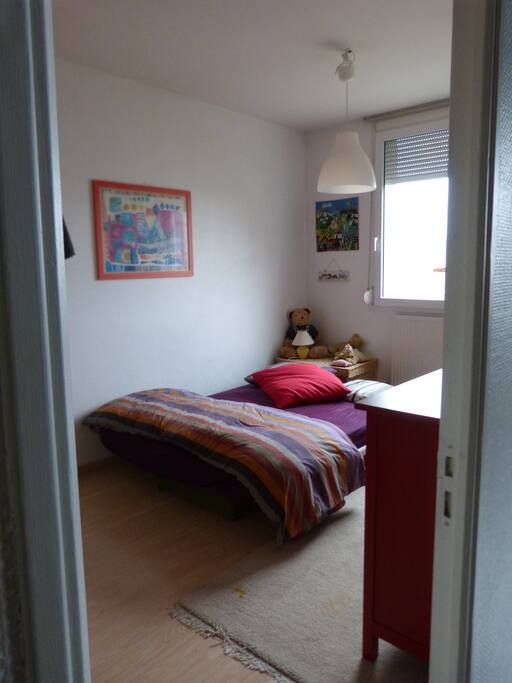 la chambre avec vue sur la ville