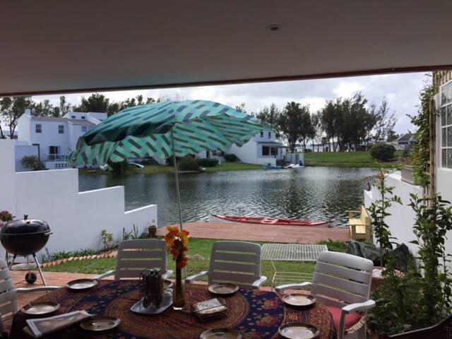 Family-friendly waterfront home with great views gallery image 3