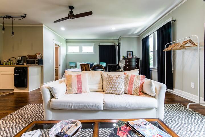 Historic Tree Top Carriage House