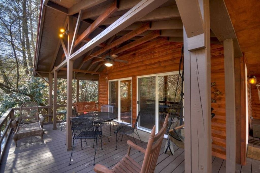 Down on the Creek - Porch w/ Outdoor Seating