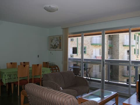 Top Airbnb: Excellent apartment in Cabo Frio. Building with swimming pool. in Cabo Frio