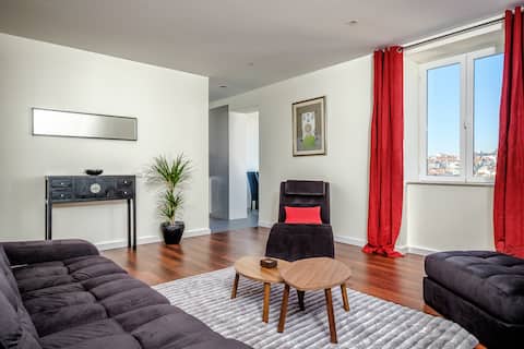 Imóvel de sucesso: City Center Sky View Apartment + Sunroom + Views em Arroios