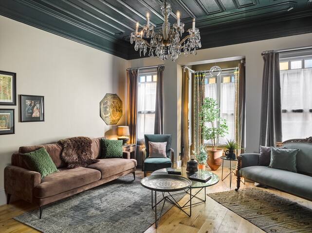 Historic Palace with Amazing View of Golden Horn