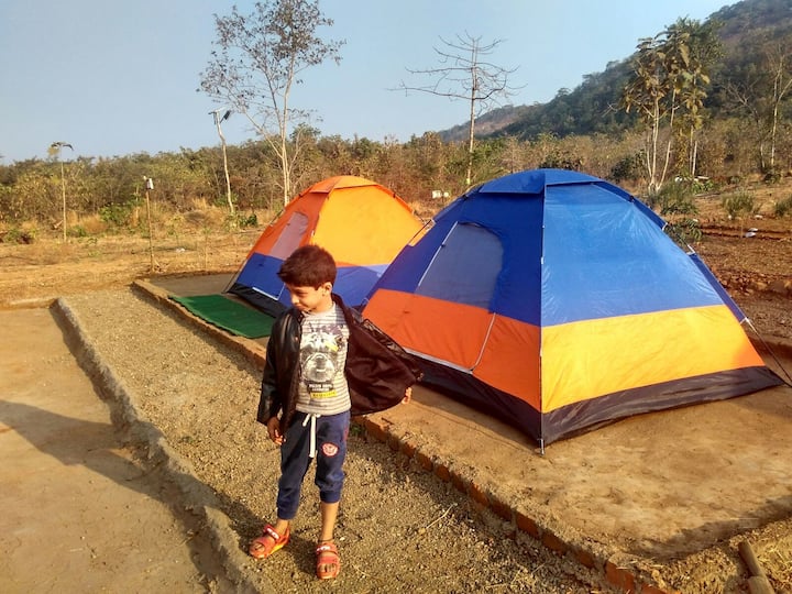 Tents set up Alpine tent for 1/2/3 persons