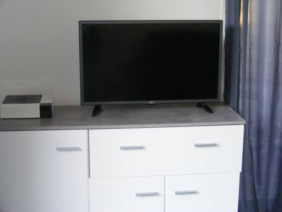 TV