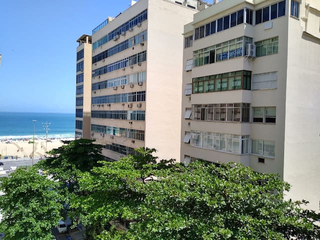 200M² EM COPACABANA A 40 M DA PRAIA