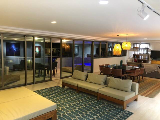 Excepcional Ap. Barra Tijuca – 4 Suites e Ofurô gallery image 3