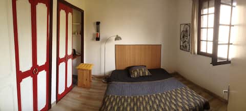 Chambre au calme dans maison avec SDB privative