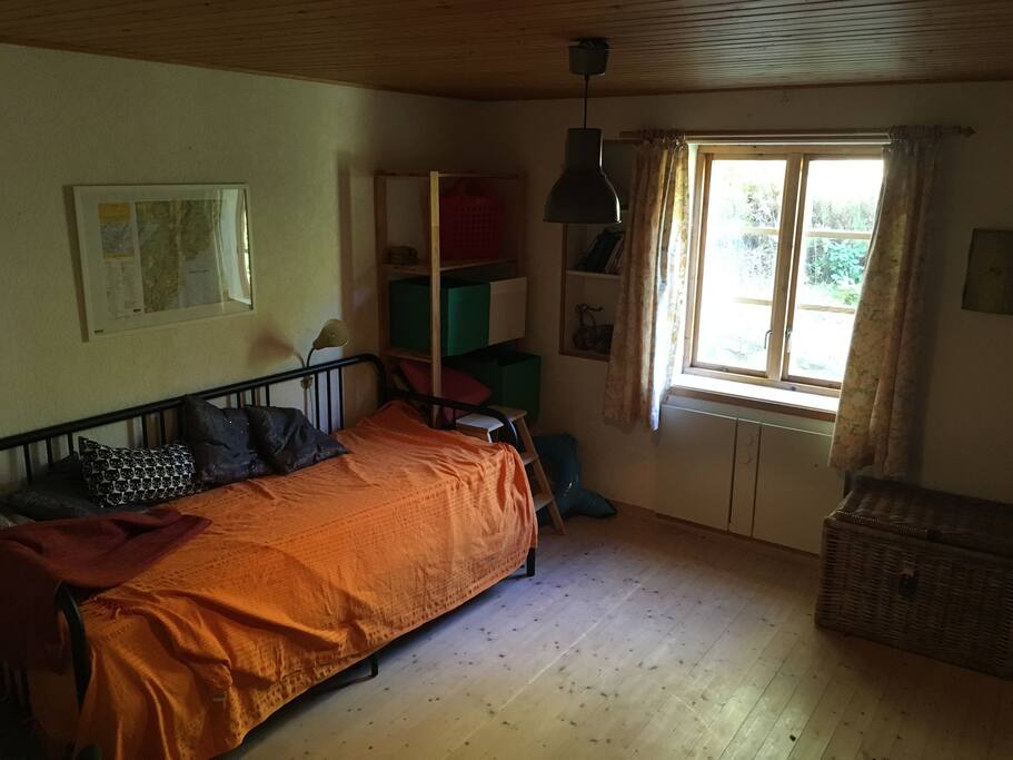 Soverom m/ dobbel sovesofa