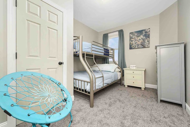 El dormitorio doble lofted garantiza una buena noche de sueño para tus hijos, amigos o familiares