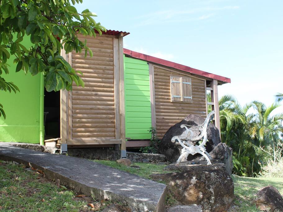 Façade Bungalow "Sainte-Lucie"