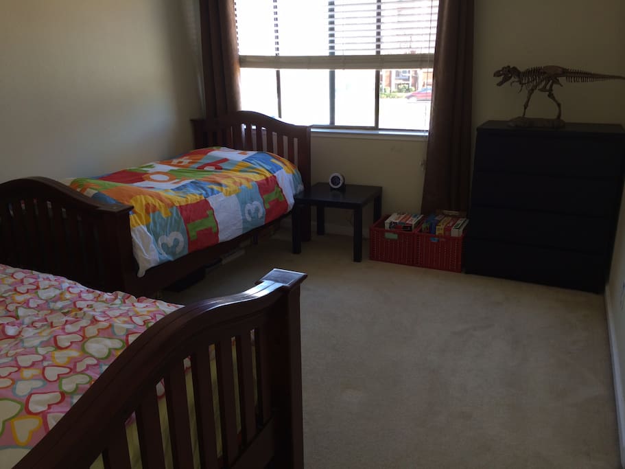 twin beds