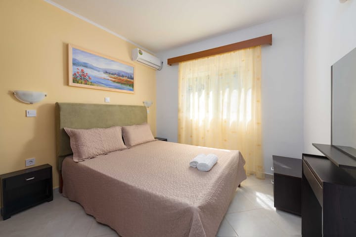 bedroom 2 - Bedroom 2