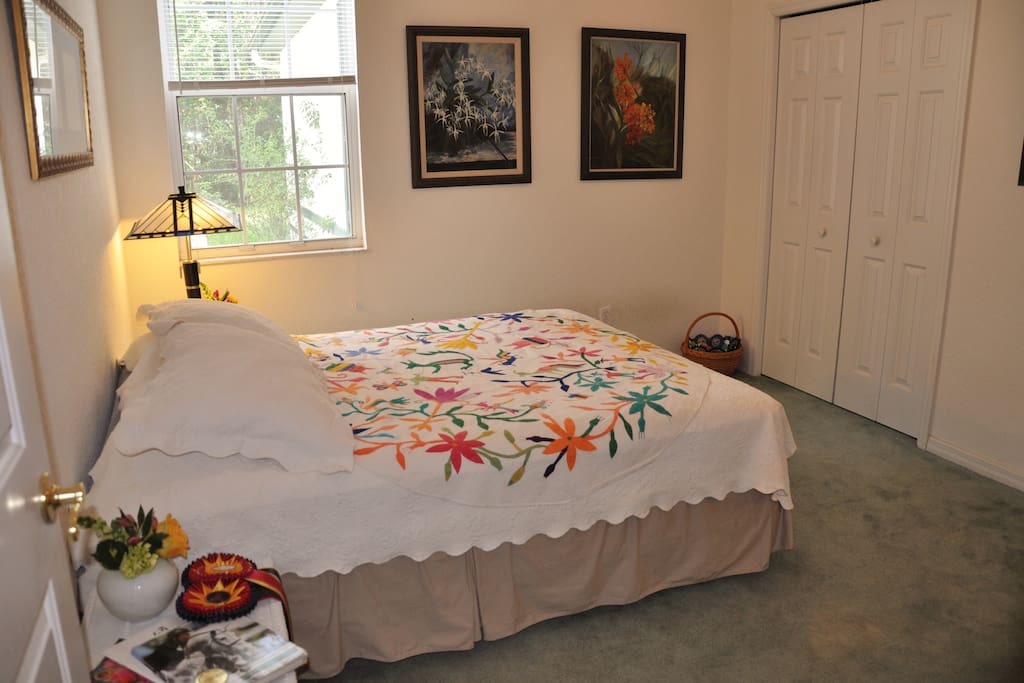 private guest room