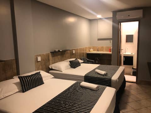 Airbnb em destaque: D Suites - 1 Full Bed and 1 Twin Bed - Air-Conditioning and TV em Aparecida De Goiânia