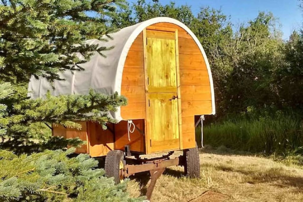 This Property has TWO Gypsy Wagons .. "The Enchanting Gypsy Wagon" & "The Wanderlust Gypsy Wagon" Two couples can have a fun getaway in the mountains and choose which wagon they want to stay in for the night.