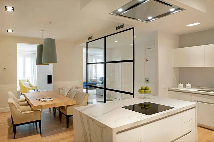 Céntrico apto-Ducha Cromoterapia gallery image 5