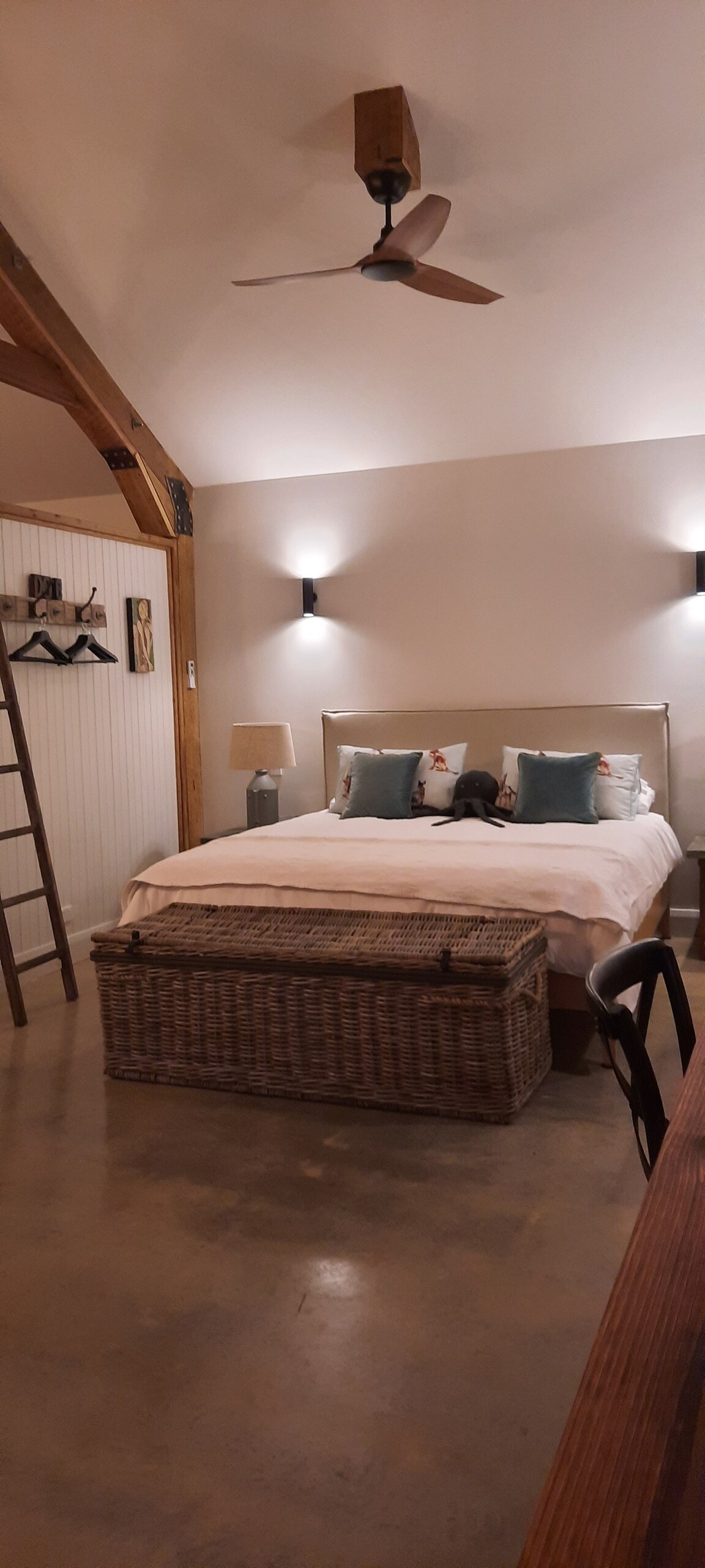 Veliki bračni krevet (širine 180 - 200