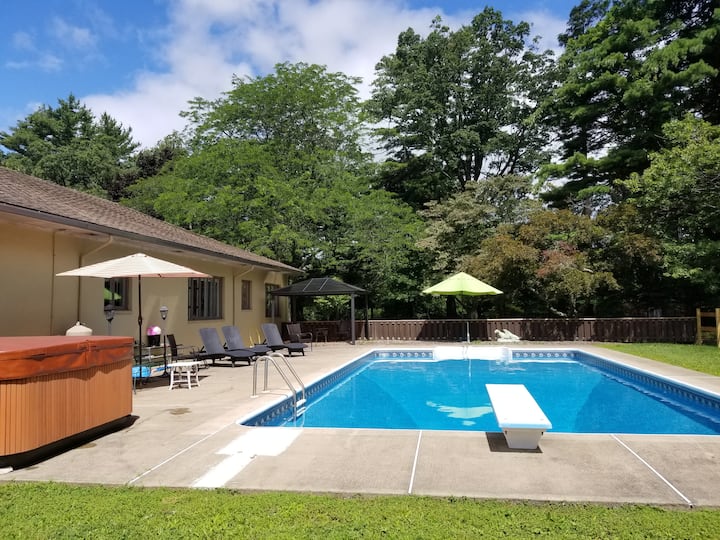 Mountain Top Estate Houses for Rent in Berwick, Pennsylvania, United