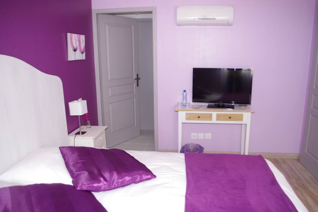 chambre avec dressing et coffre fort