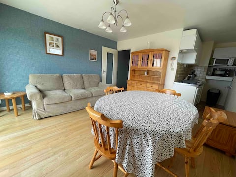 Top performing Airbnb: Beach 150 m away - Sea view - Private parking in Camiers