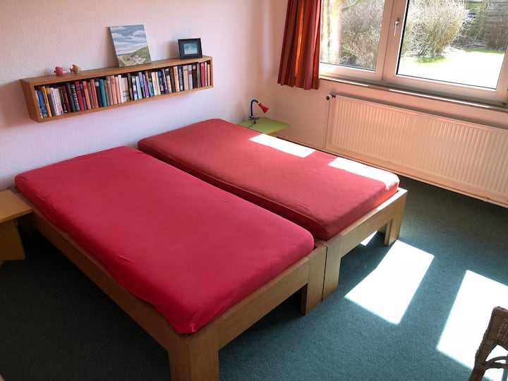 Spavaća soba 1, dva kreveta