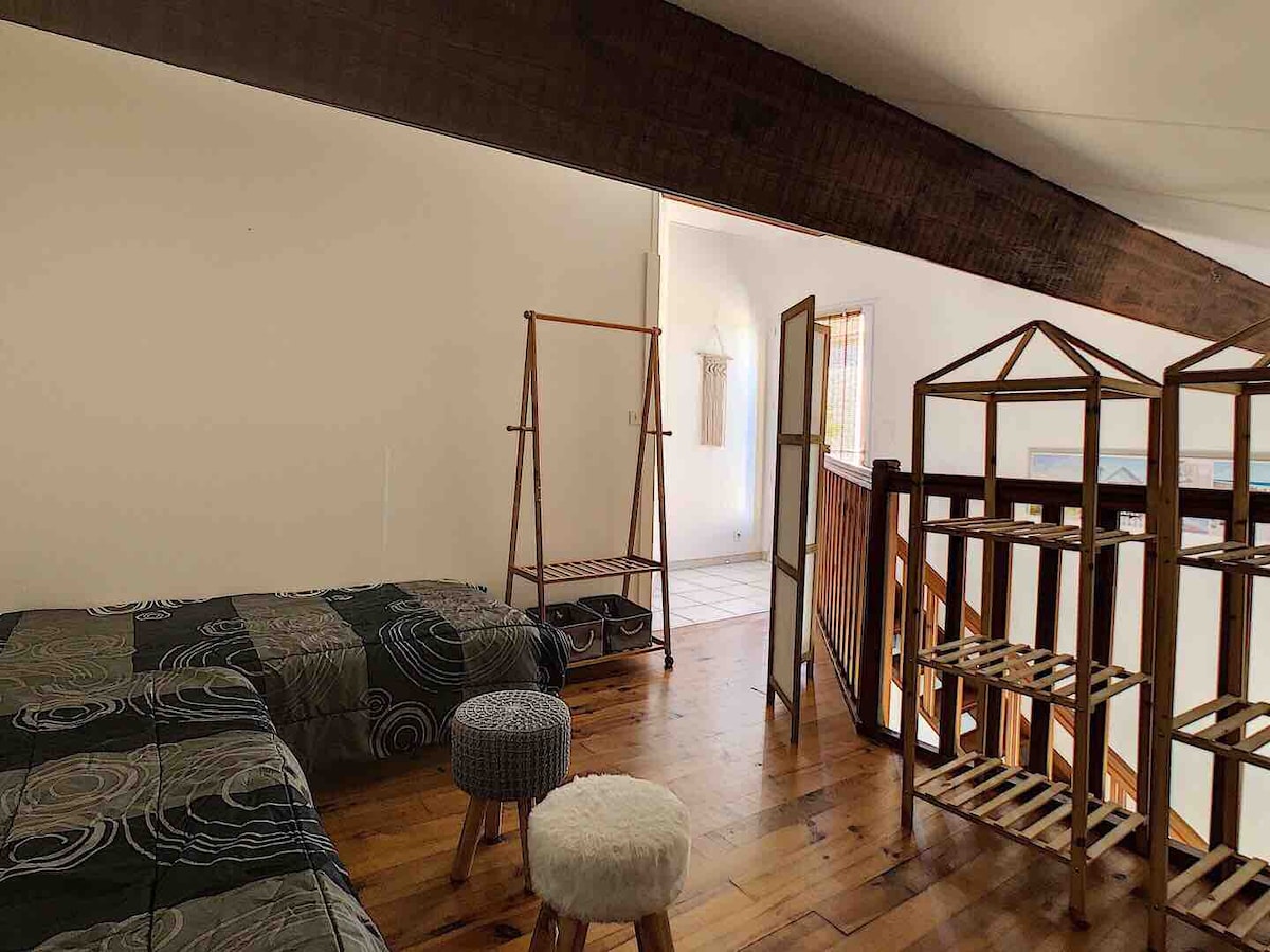 Chambre 2 mezanín 