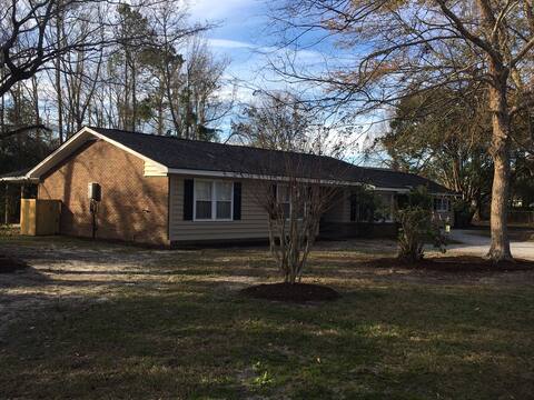 Your home away from home in Pinopolis