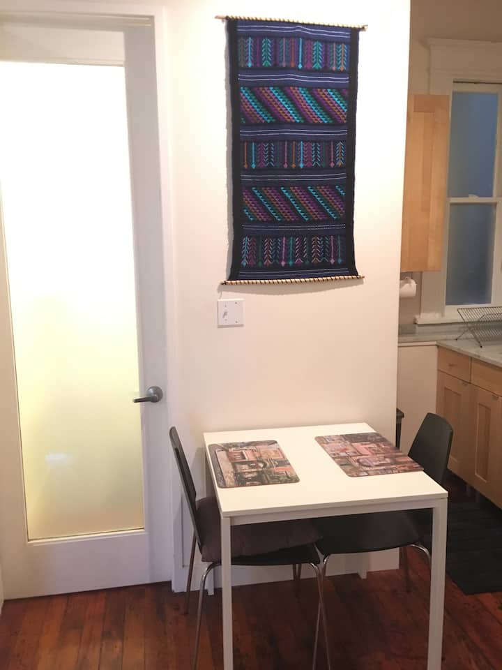 Beautiful Studio + Private Bath In Heart Of Sf - San Francisco, CA