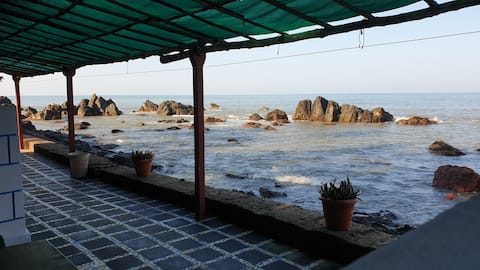 Ocean View Cottage in Arambol by Vyom Trails