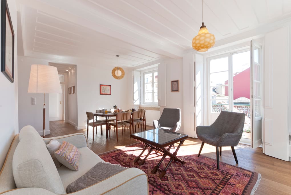 Bright and Spacious Living Room