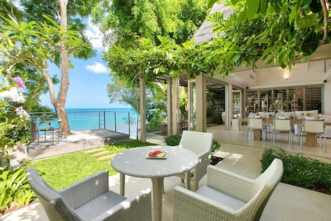 The Headland Villa 2, beachfront and sunset Samui