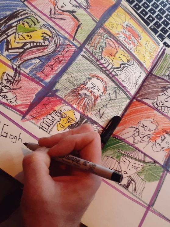 Show full-screen, host-provided image