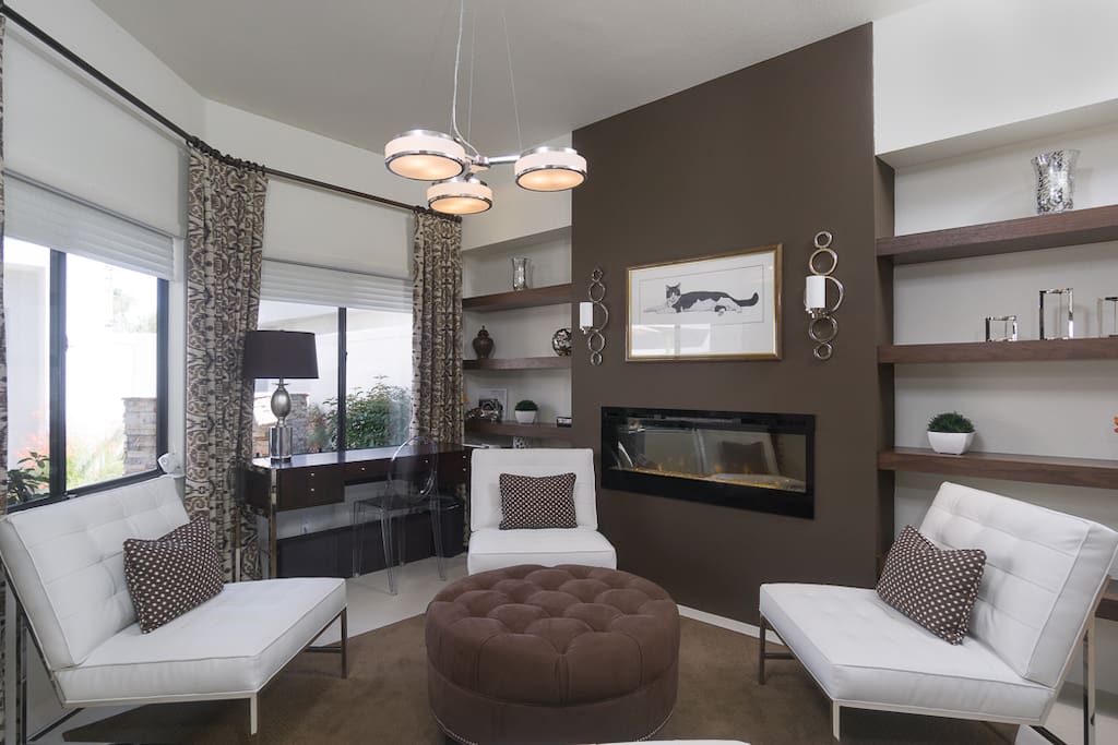 Fireplace and clean-lined furniture. A great spot for after-dinner conversation!
