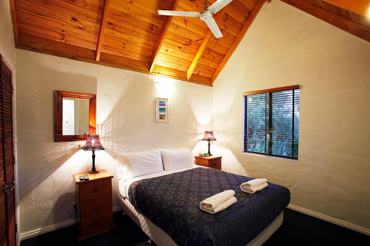 Whalers Cove Villas, Villa Pioneer gallery image 2