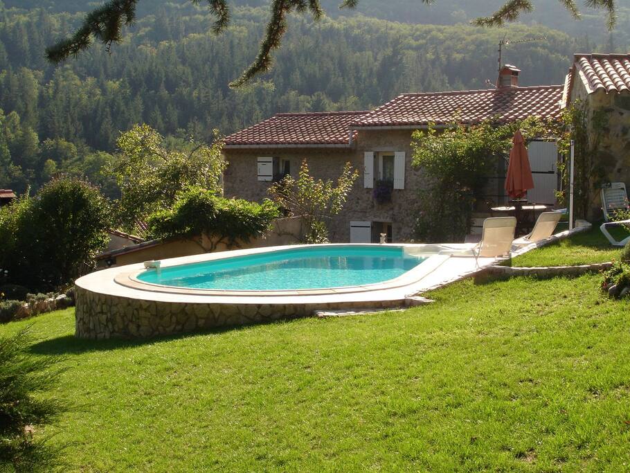 piscine à disposition