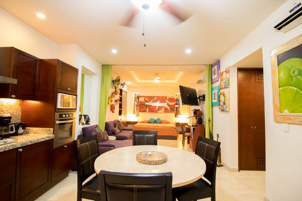 V399 108 Dining room