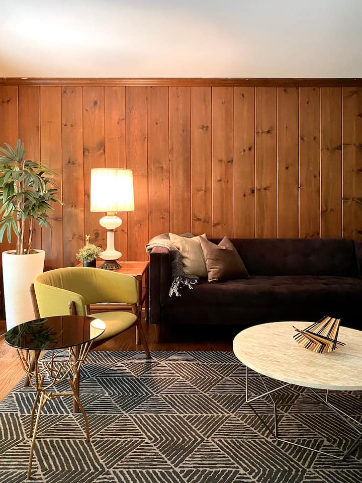 Monthly Rental: Ridgetop Wooded Retreat - Poughkeepsie, NY