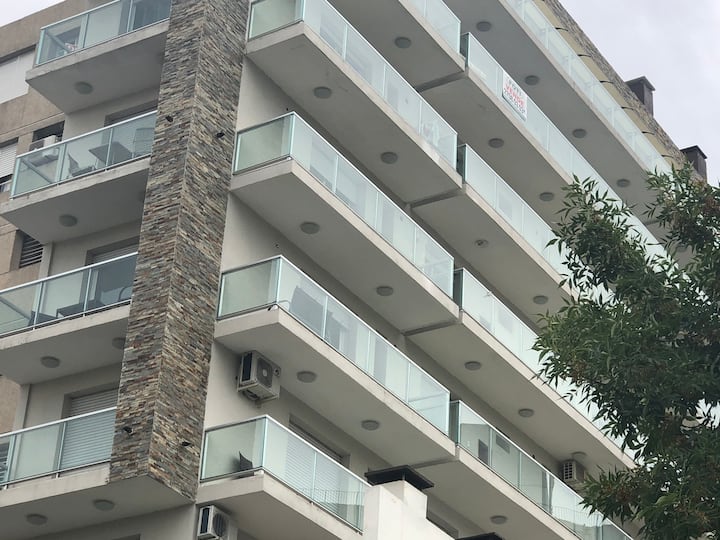 Apartment in Pocitos 4 blocks from the beach. Apartments for Rent in