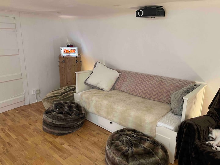 Спална соба 6