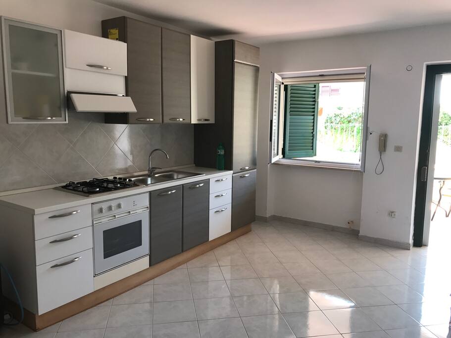 Cucina moderna e funzionale