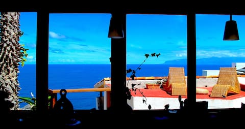 Spacious Villa with Ocean View