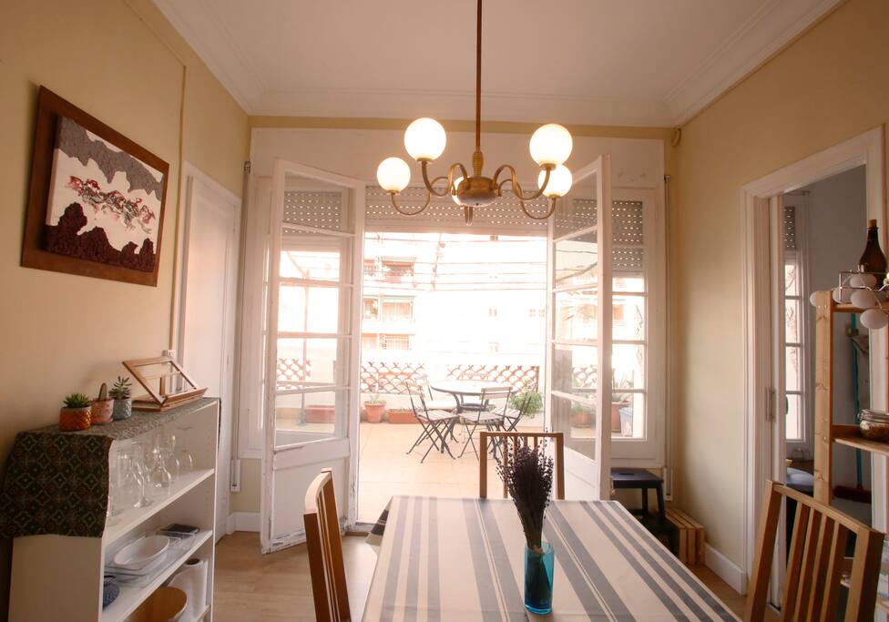 Comedor que da a la terraza